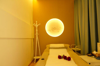 深圳坪山日式指压的寂静美学：在按压中听见雪落的声音